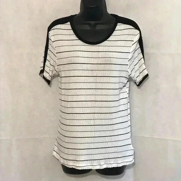 Postmark Morgan Striped Black White Tee Top Size S—D3 - Picture 2 of 6